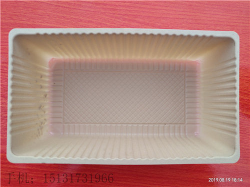 鑫鑫生產(chǎn)吸塑托盤不抄捷徑，實(shí)打?qū)? width=